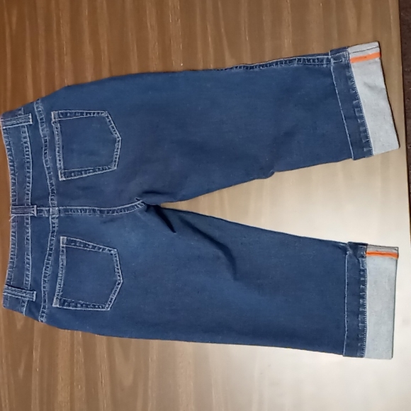 Coldwater Creek Size 4P Cuffed Capris - Picture 2 of 4